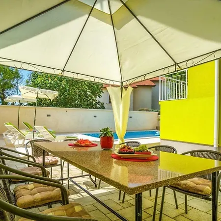 Villa House Pula