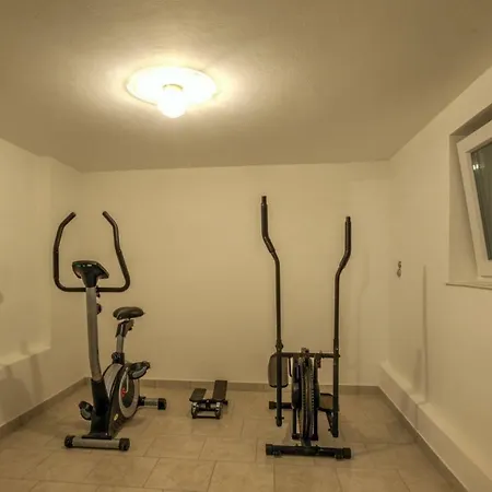 House فيلة بولا