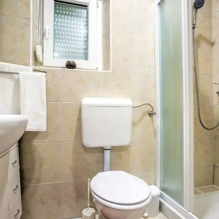 House بولا